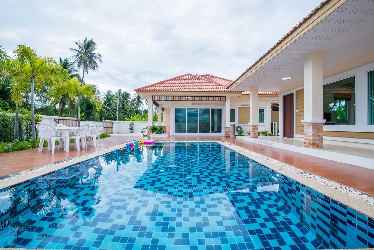 The Legacy Huahin Pool Villa Bagian luar foto